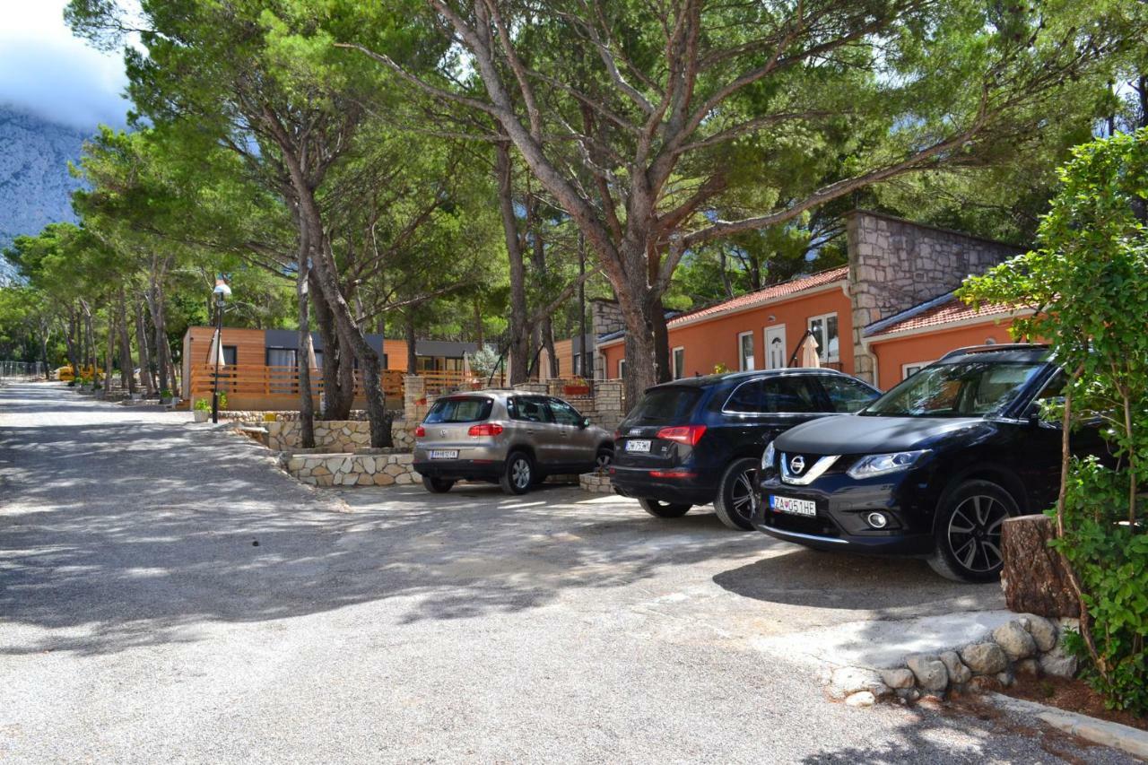 Apartments And Mobile Homes Makarska Buitenkant foto