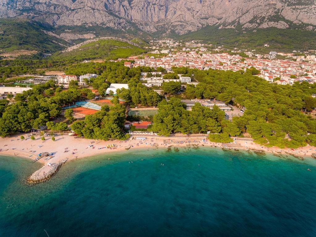 Apartments And Mobile Homes Makarska Buitenkant foto